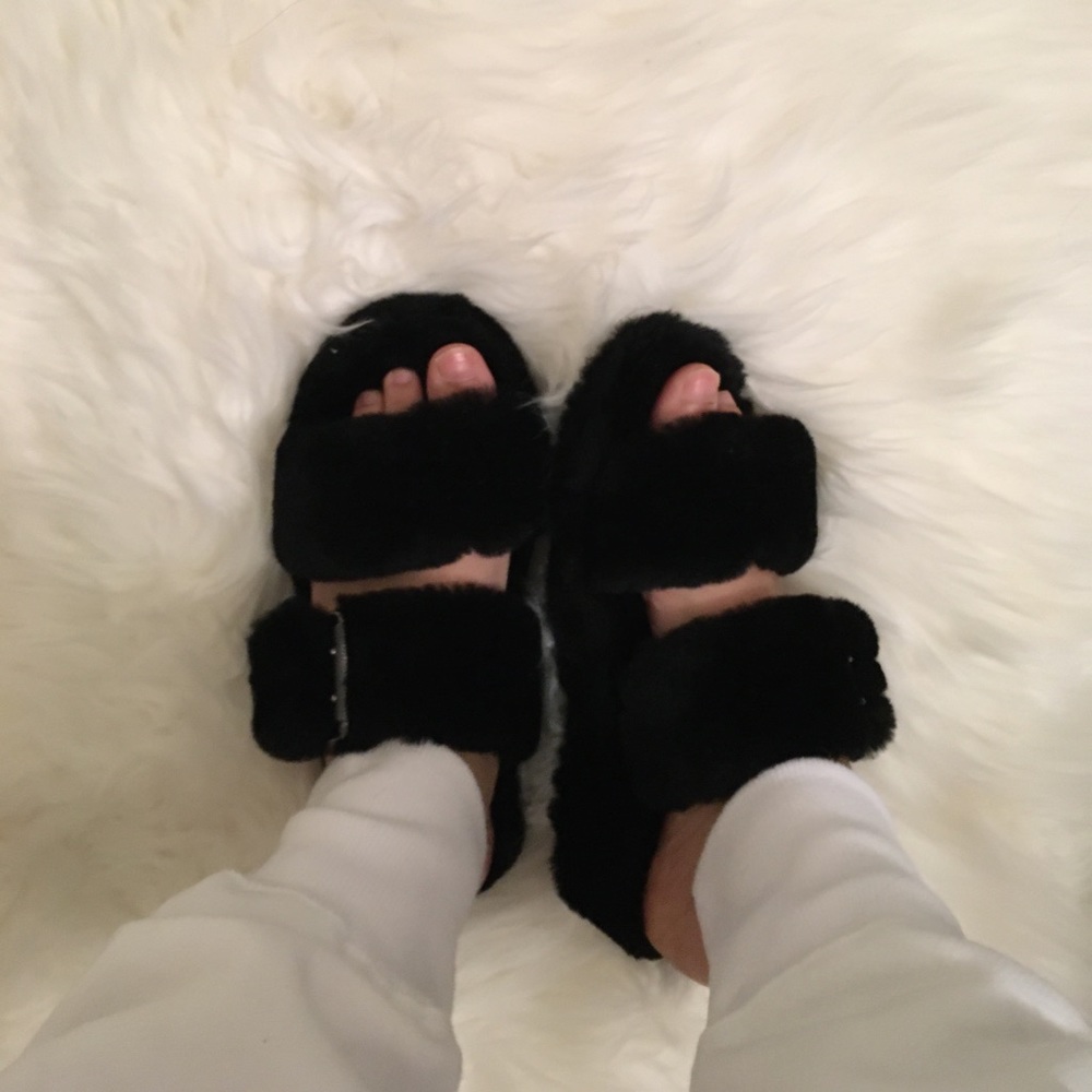 Ugg Fluff Ya ! Two strap Buckle Sandal/ Slipper